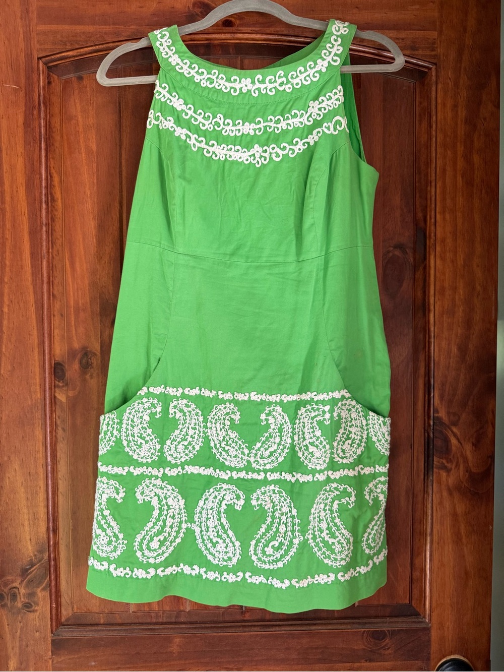 Green Sleeveless Embroidered Shift Dress with White Paisley Trim